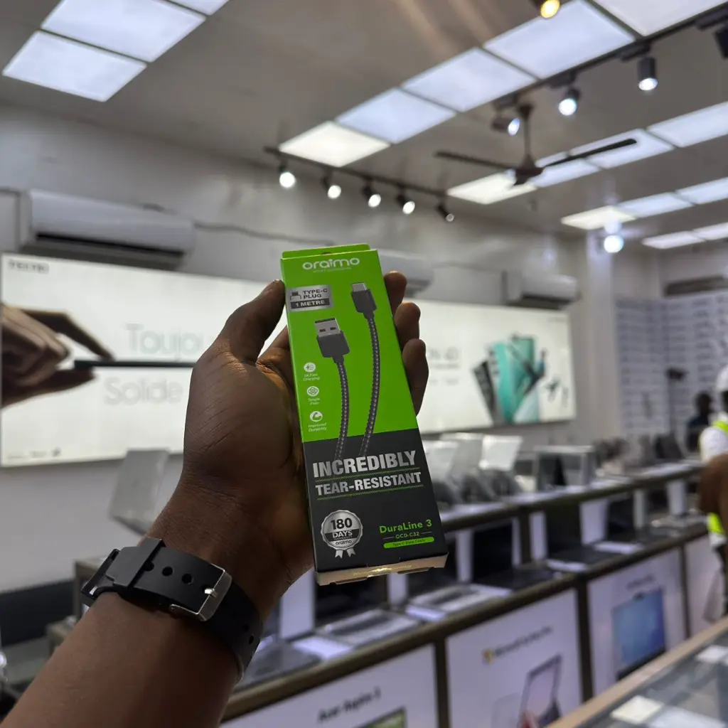 WhatsApp Image 2025-10-13 à 12.04.35_385a5d90.webp