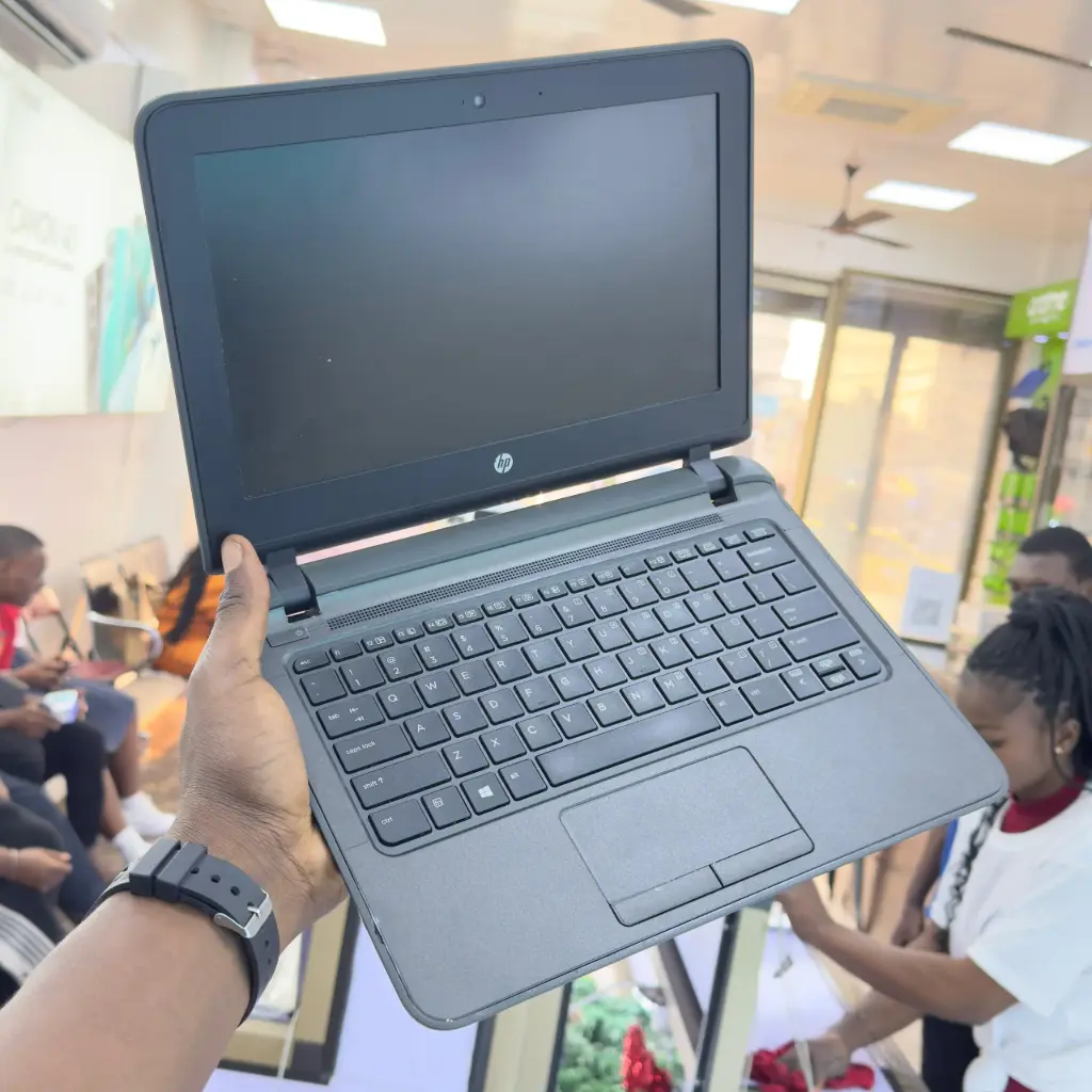 Hp probook 11e G2 ram4 500Go