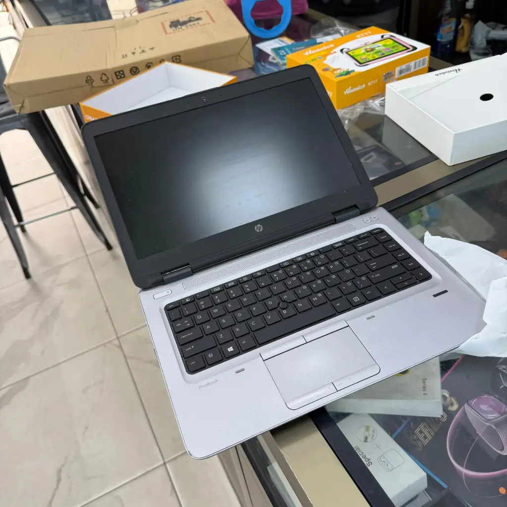 HP Probook 640g2 i7 6gen ram8 500go 