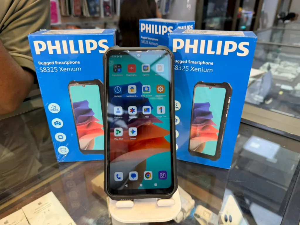 PHILIPS S8325 XENIUM RUGGED